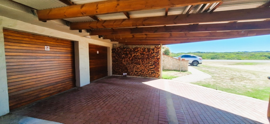 4 Bedroom Property for Sale in Witsand Western Cape